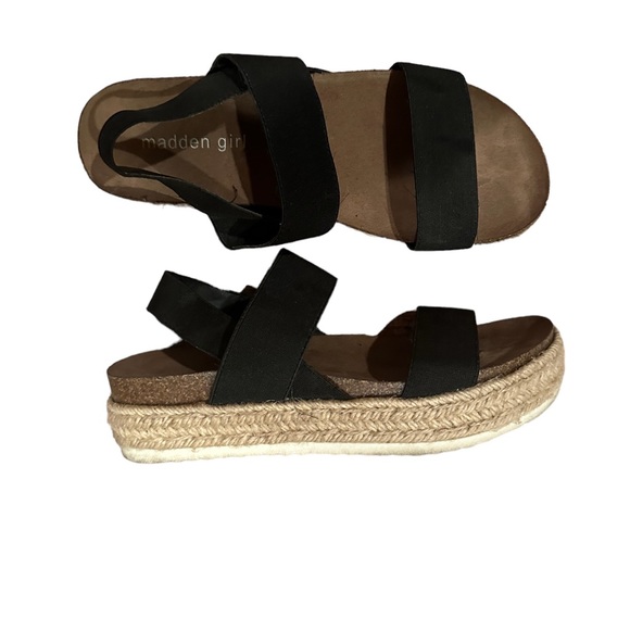Trendy Madden Girl espadrille platform sandal. Size 7 snug fit. - Picture 2 of 6